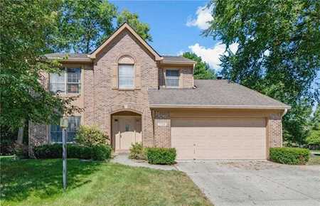 7728 Langwood Drive Indianapolis, IN 46268