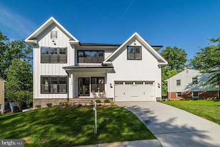 1104 Drake St SW Vienna, VA 22180