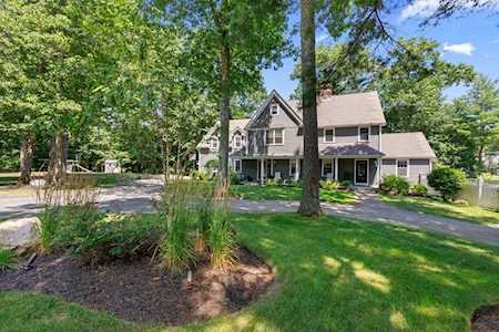 12 Mast Hill Rd Hingham, MA 02043