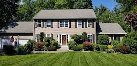 36 Field Road Medway, MA 02053