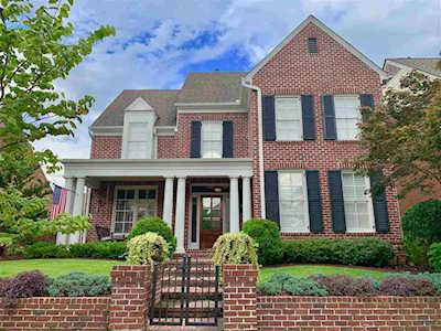 290 W Colbert St Collierville, TN 38017