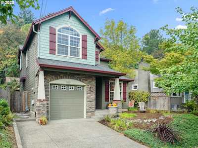 5931 S Corbett Ave Portland, OR 97239