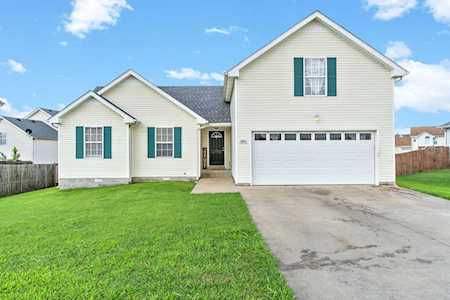 3884 Mackenzie Dr Clarksville, TN 37042