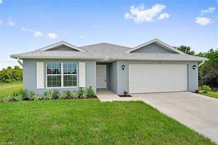 4141 NE 8th Place Cape Coral, FL 33909