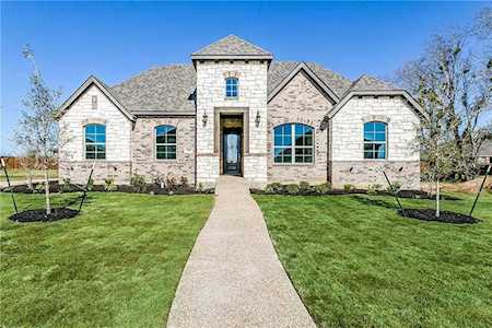 284 Big Creek Loop Hewitt, TX 76643