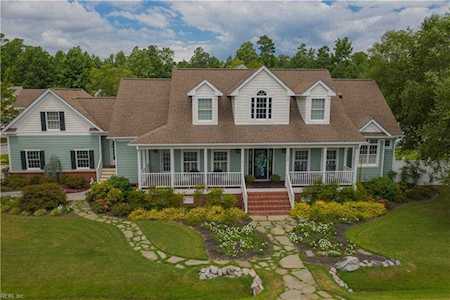 100 Kingfisher Cove Moyock, NC 27958