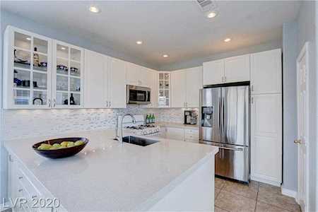 10749 Moon Flower Arbor Place Las Vegas, NV 89144