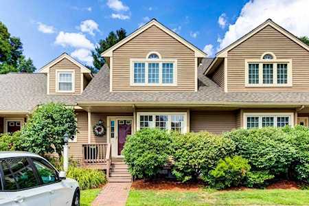 10 Doyle Ln #10 Hopkinton, MA 01748