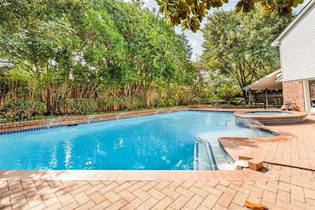 12526 Stafford Springs Dr Houston, TX 77077