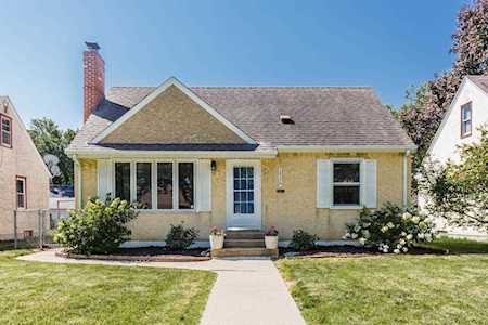 1956 Montana Avenue E Saint Paul, MN 55119