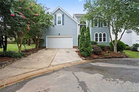 6322 Rosebriar Ln Charlotte, NC 28277