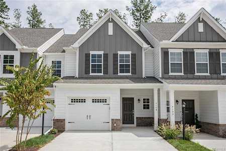 7129 Desert Candle Dr Moseley, VA 23120