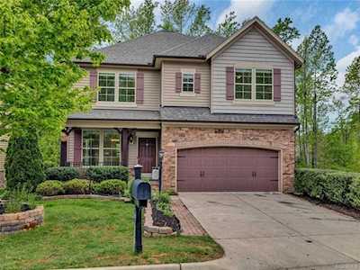 7324 Vicenzo Dr Moseley, VA 23120