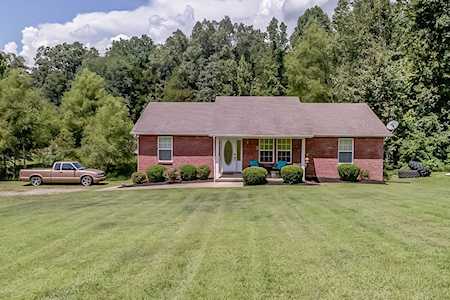 1027 Chris Dr Portland, TN 37148