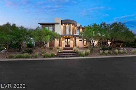 47 Soaring Bird Ct Las Vegas, NV 89135