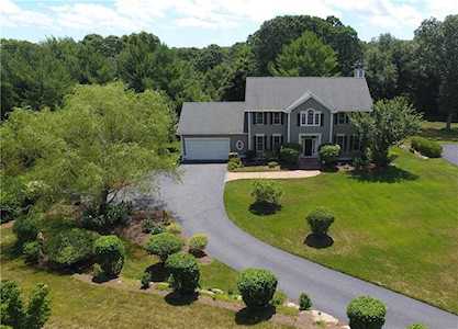 910 South Rd East Greenwich, RI 02818