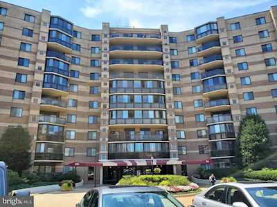 8360 Greensboro Dr #222 Mclean, VA 22102