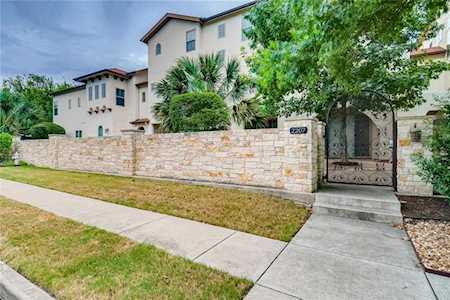 2207 Pasadena DR #12 Austin, TX 78757