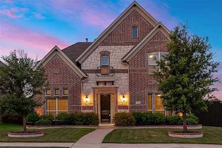 1194 Fossil Lake Drive Frisco, TX 75036