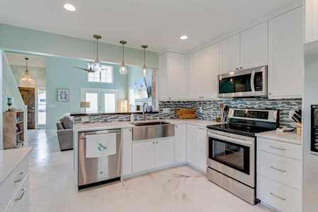 1120 17th St Jacksonville Beach, FL 32250