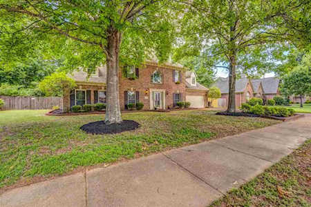 1189 Macon Ridge Dr Collierville, TN 38017