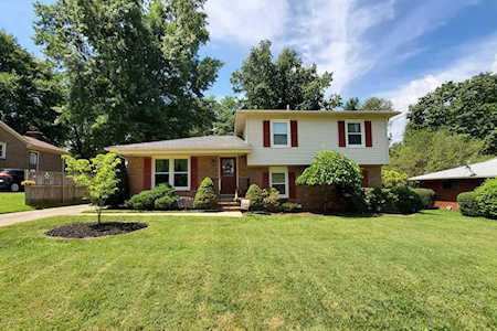 1126 Meadowridge Trail Goshen, KY 40026