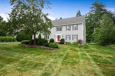 15 Perry Circle Sudbury, MA 01776