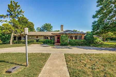 1338 Glenfield Avenue Dallas, TX 75224