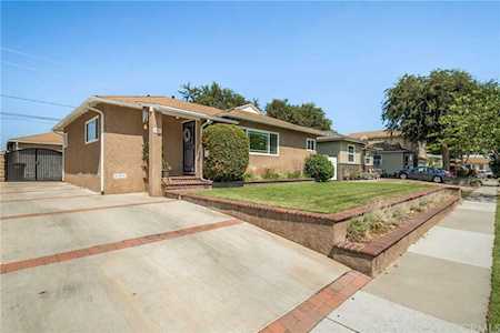 4813 Albury Avenue Lakewood, CA 90713