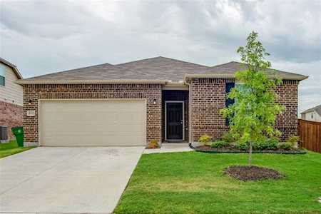 1600 Vernon Drive Aubrey, TX 76227