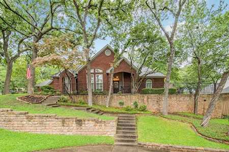 3253 Oak Tree Lane Grapevine, TX 76051