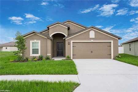 811 Rocaille Ave Fort Myers, FL 33913