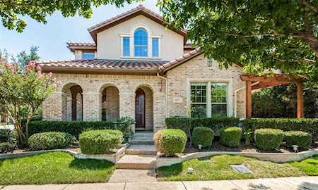 6821 Camino Rio Irving, TX 75039