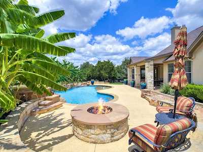 1631 Hawthorne Loop Driftwood, TX 78619