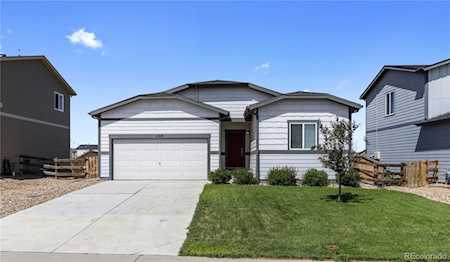 1123 Glen Creighton Dr Dacono, CO 80514