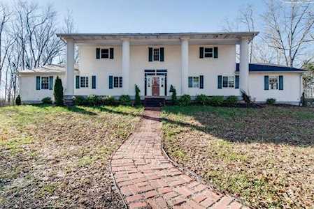 8174 Carthage Hwy Lebanon, TN 37087