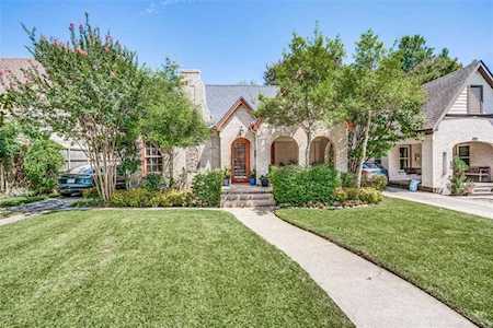 5218 Alcott Street Dallas, TX 75206