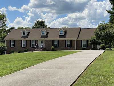 604 Cumberland Hills Dr Hendersonville, TN 37075
