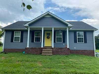 2036 Old Highway 31 E Westmoreland, TN 37186