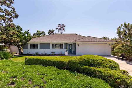 838 Cypress Dr Vista, CA 92084