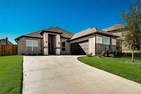 2512 Bunker Hill Drive Burleson, TX 76028