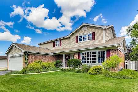 1319 N Pine Ave Arlington Heights, IL 60004