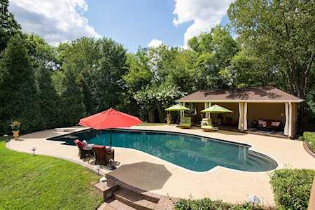 1013 Jones Pkwy Brentwood, TN 37027
