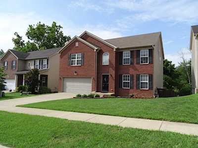 9709 Waterbrook Ct Louisville, KY 40228