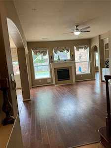 13606 Mierwood Manor Dr Cypress, TX 77429