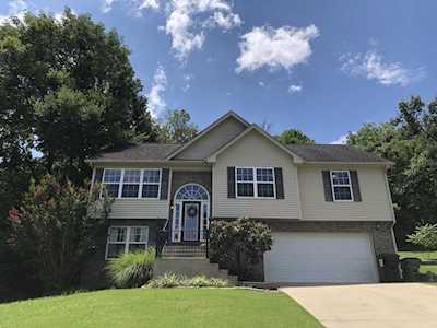 207 Saint Martins Ln Smyrna, TN 37167