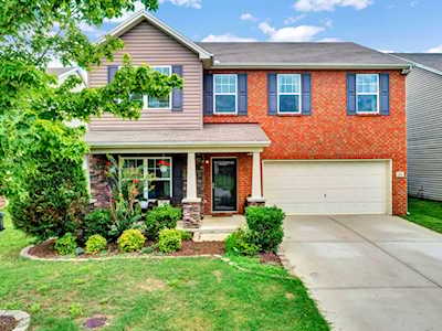 261 Owl Dr Lebanon, TN 37087