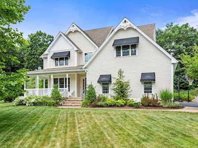 29 Cold Brook Cir Holden, MA 01522