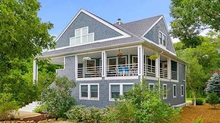 37 Pine Grove Ave Falmouth, MA 02536