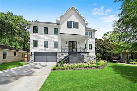 1027 Waltway Dr Houston, TX 77008